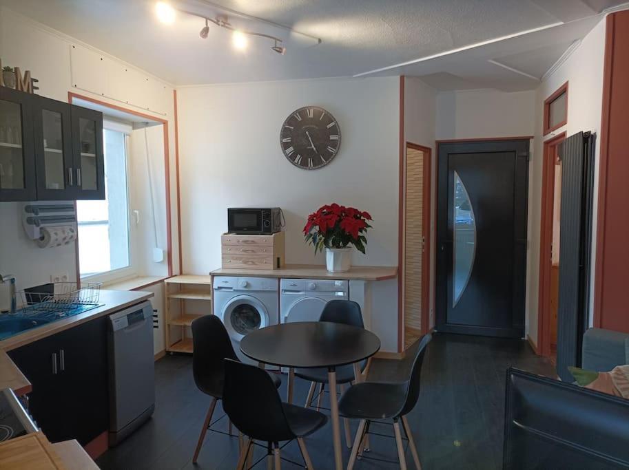 Marguerite Apartment บูสซอง ภายนอก รูปภาพ